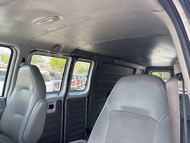 Used 2005 Ford E-250 and Econoline 250 Extended image 27