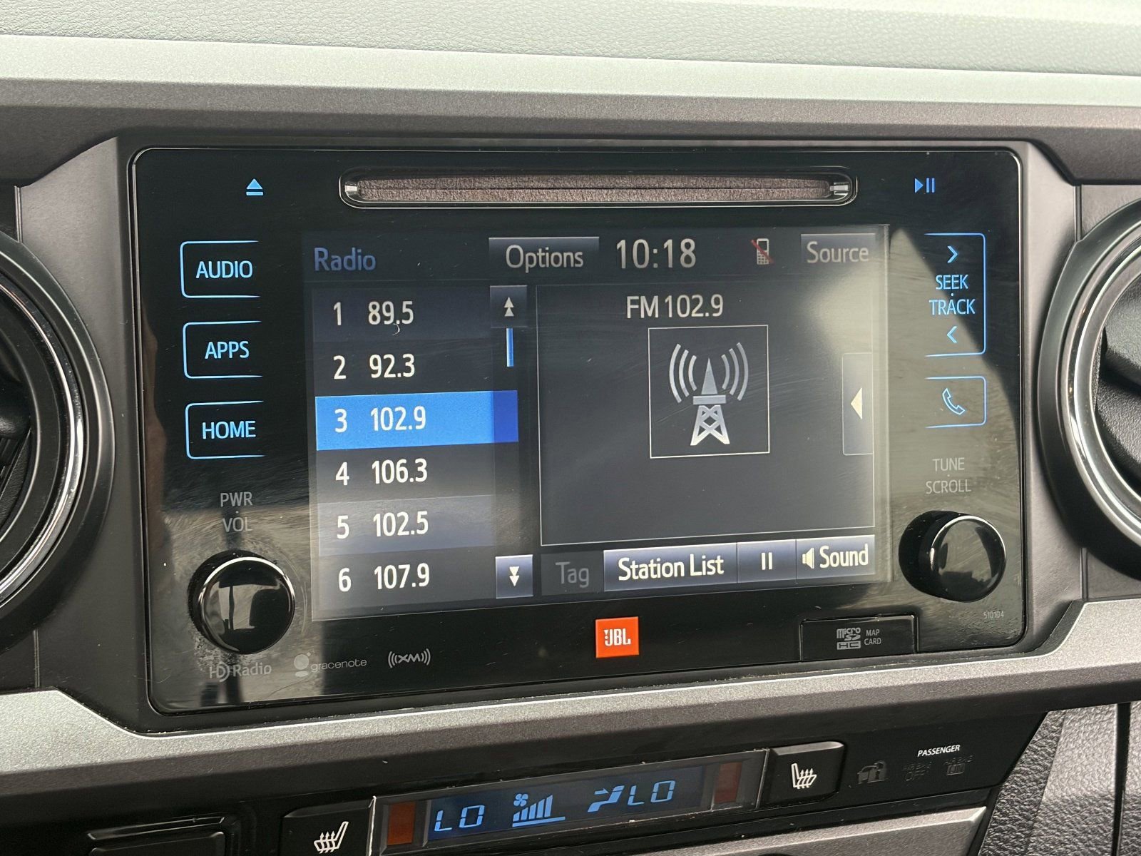 Used 2017 Toyota Tacoma TRD Sport image 27