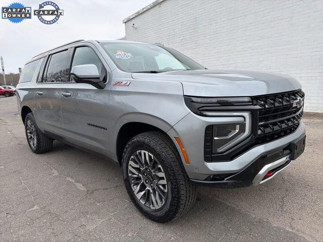 Used 2025 Chevrolet Suburban Z71 image 8