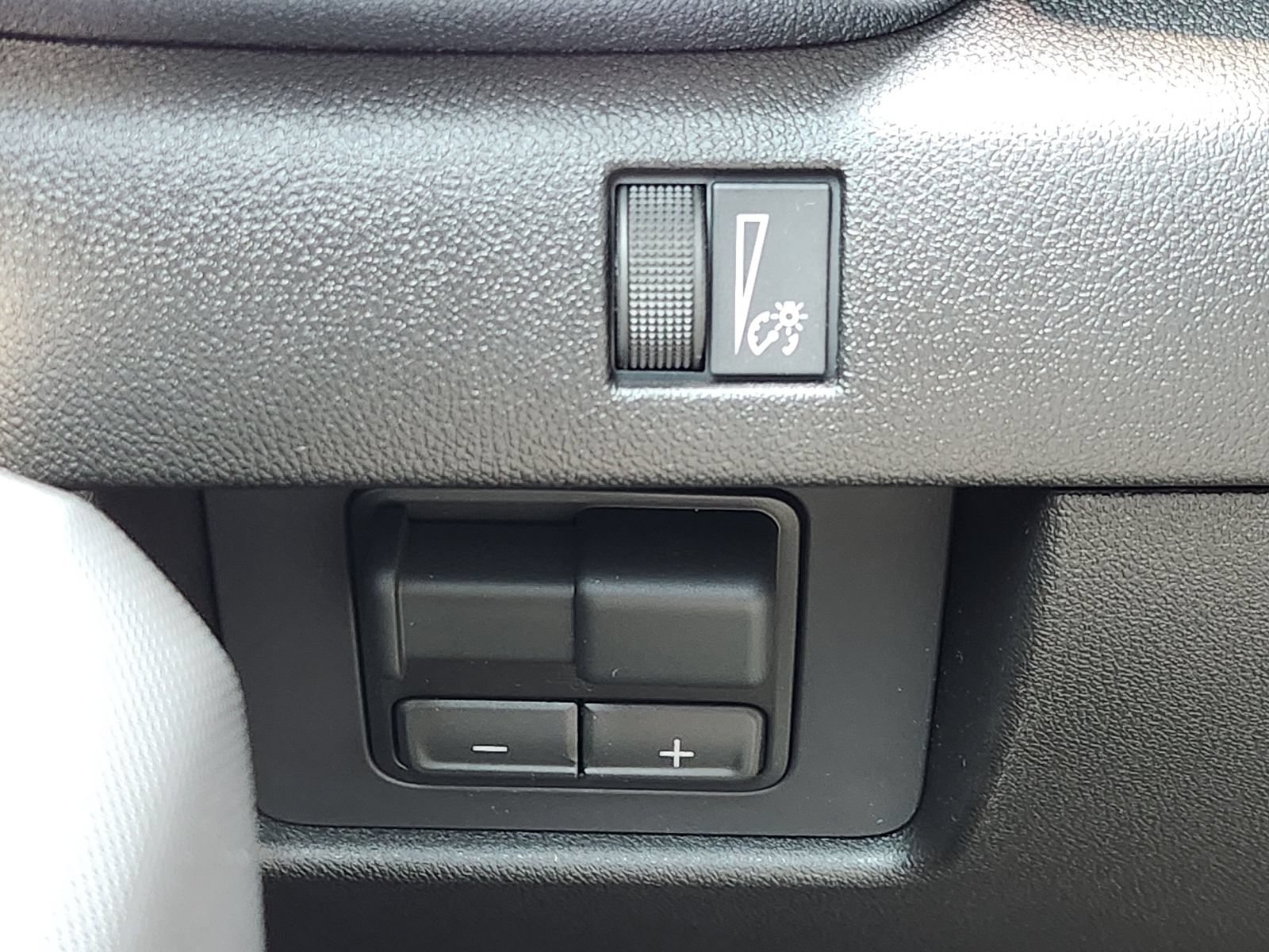 New 2026 GMC Canyon Elevation w/ Convenience Package RWD image 26