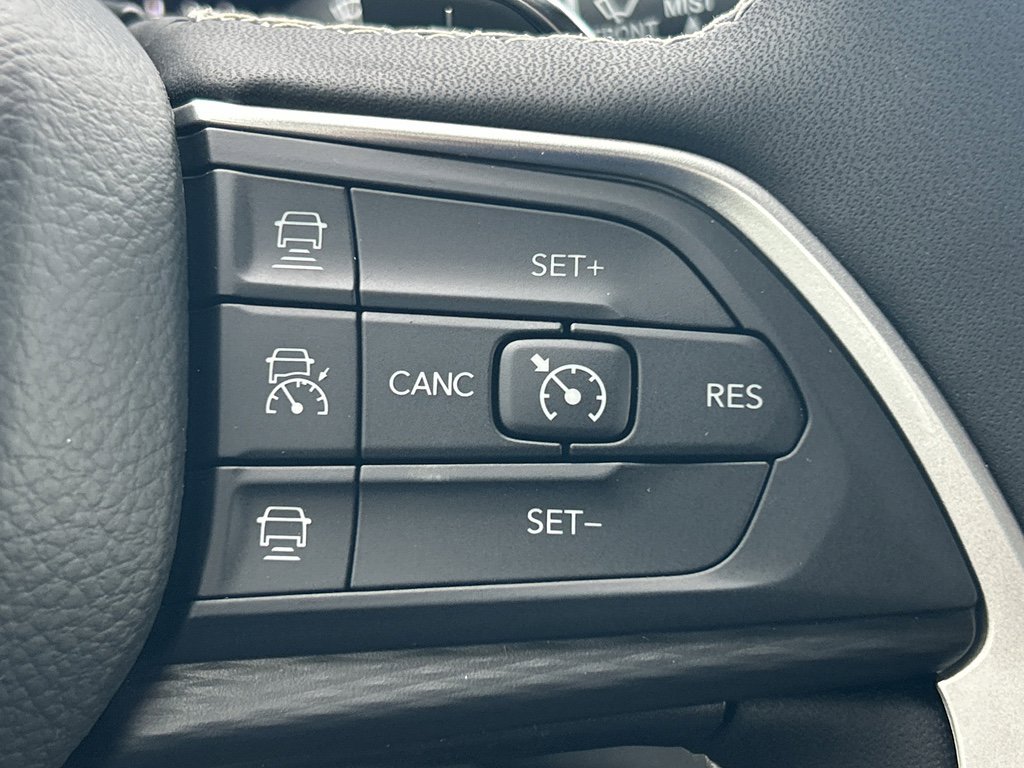 New 2025 Jeep Grand Cherokee Laredo RWD image 13