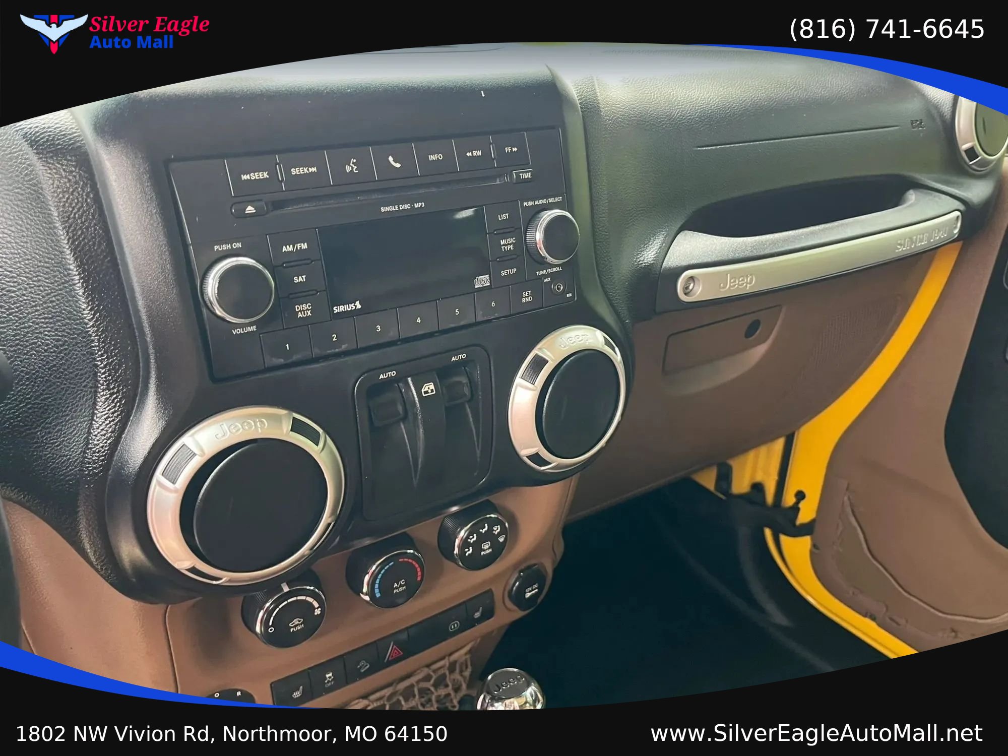 Used 2011 Jeep Wrangler Sahara AWD/4WD image 9