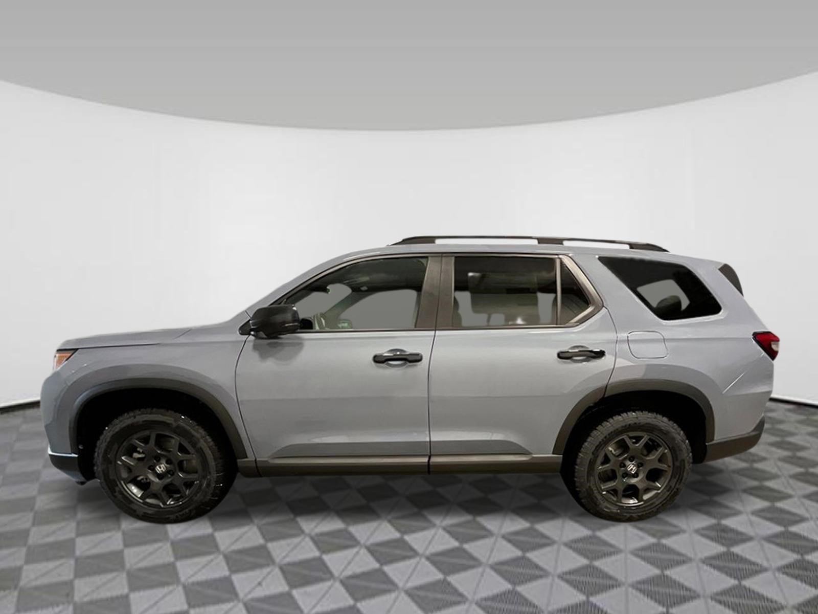 New 2026 Honda Pilot TrailSport image 3