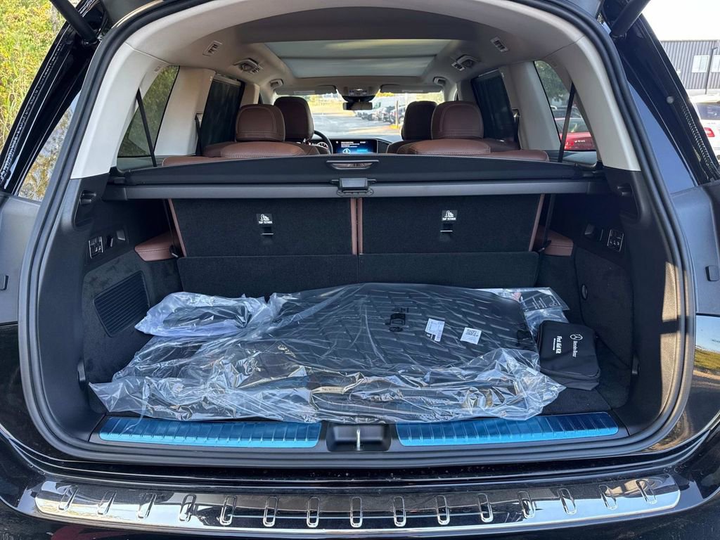 New 2026 Mercedes-Benz GLS 450 4MATIC image 6