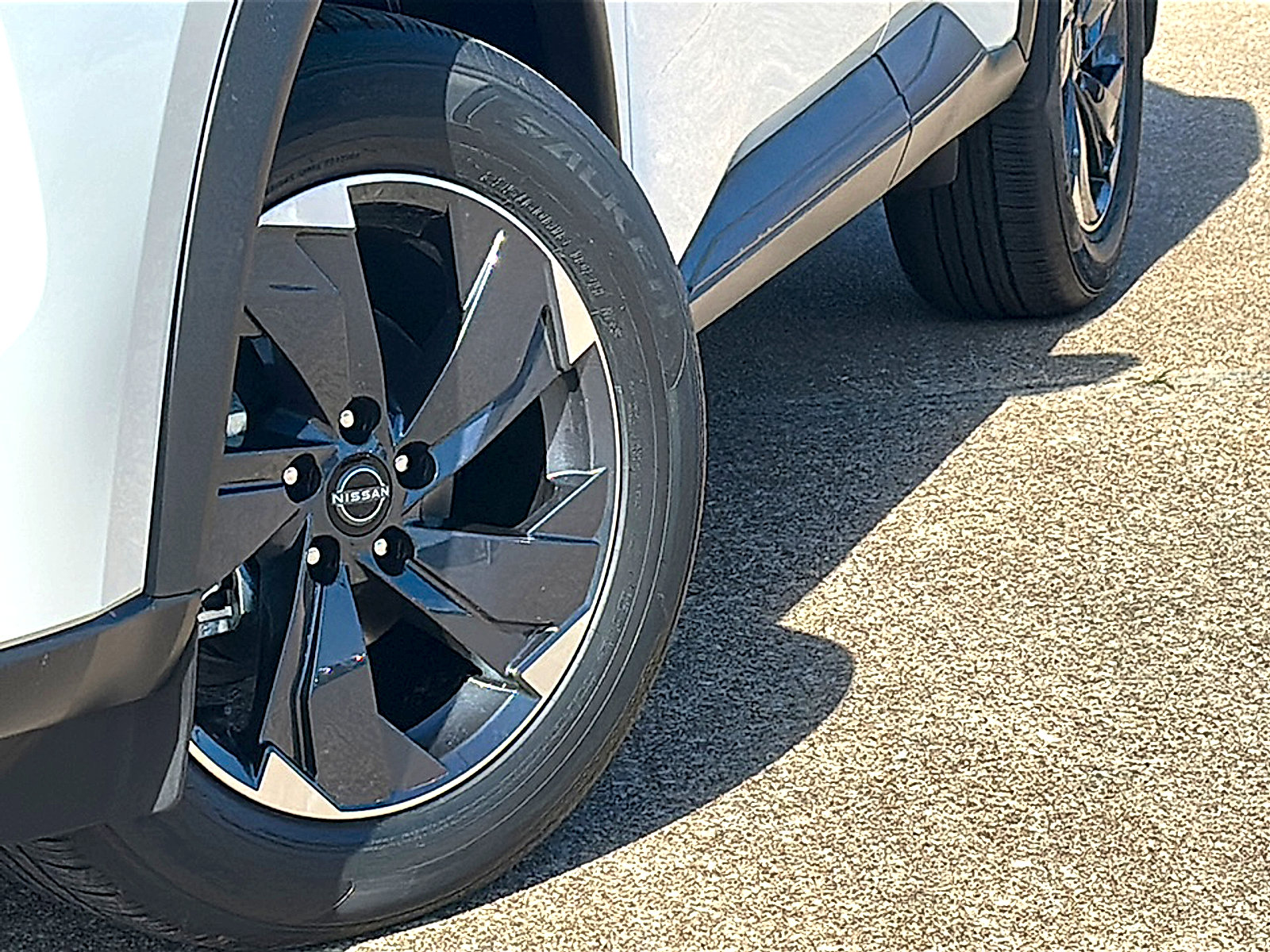 New 2026 Nissan Rogue SV FWD image 3