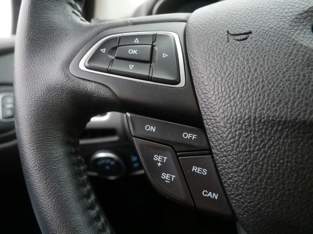 Used 2015 Ford Focus Titanium w/ Titanium Cold Weather Package image 19