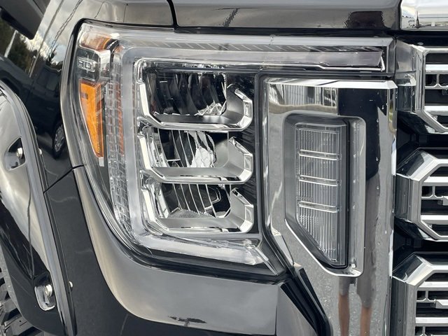 Used 2023 GMC Sierra 3500 Denali image 22