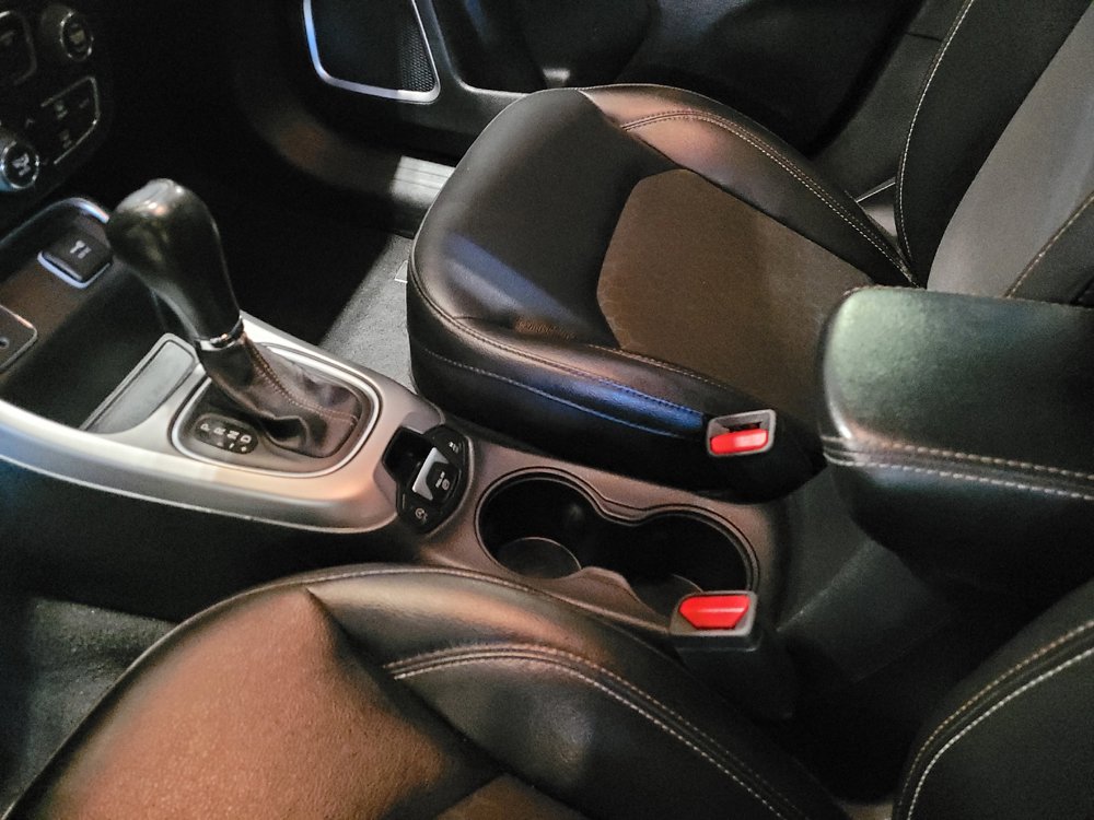 Used 2020 Jeep Compass Latitude FWD image 26