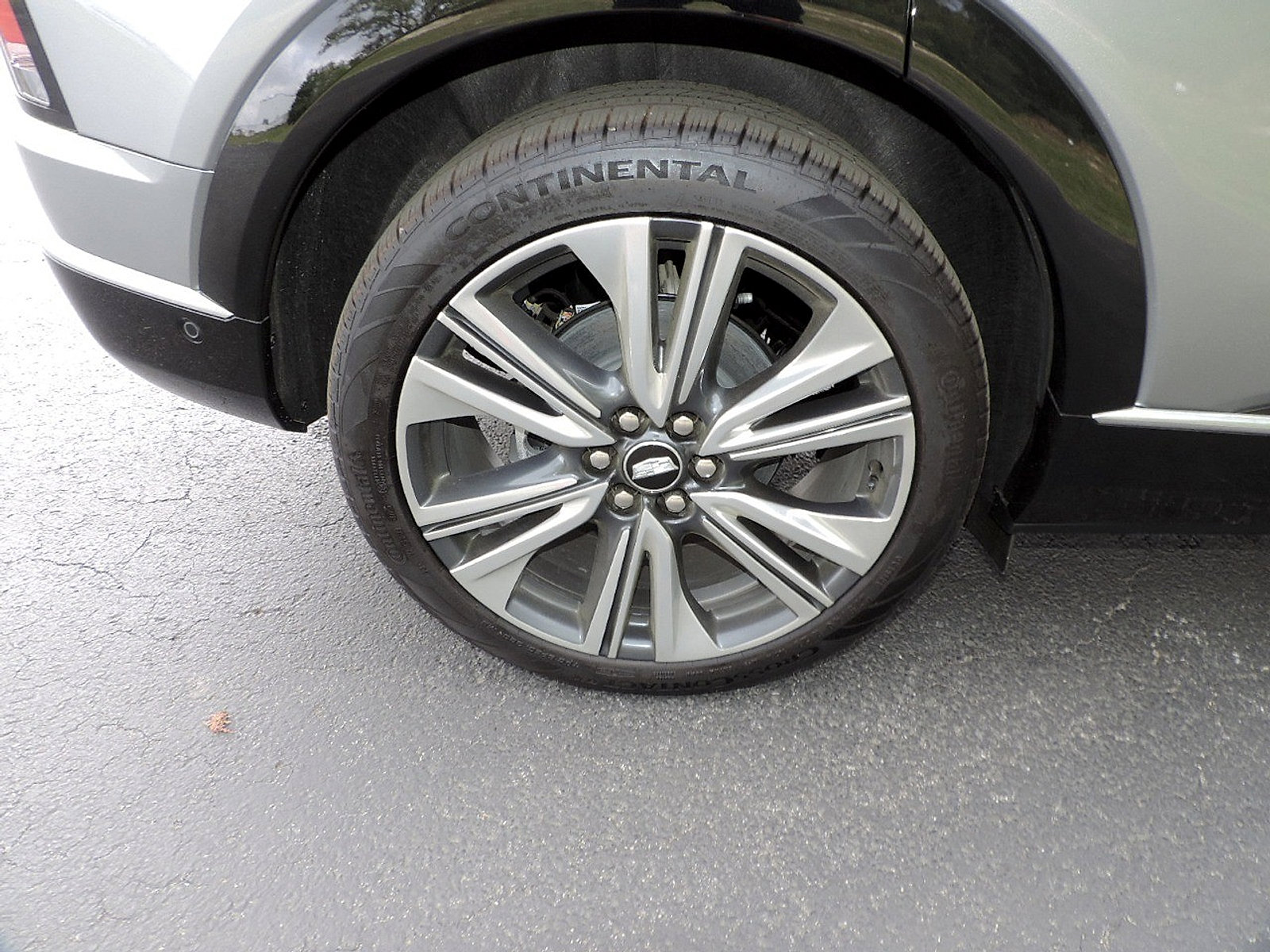 New 2026 Cadillac Optiq Luxury 2 AWD/4WD image 9