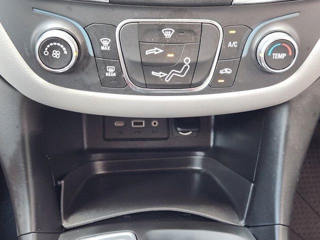 Used 2021 Chevrolet Equinox LS w/ LS Convenience Package image 29