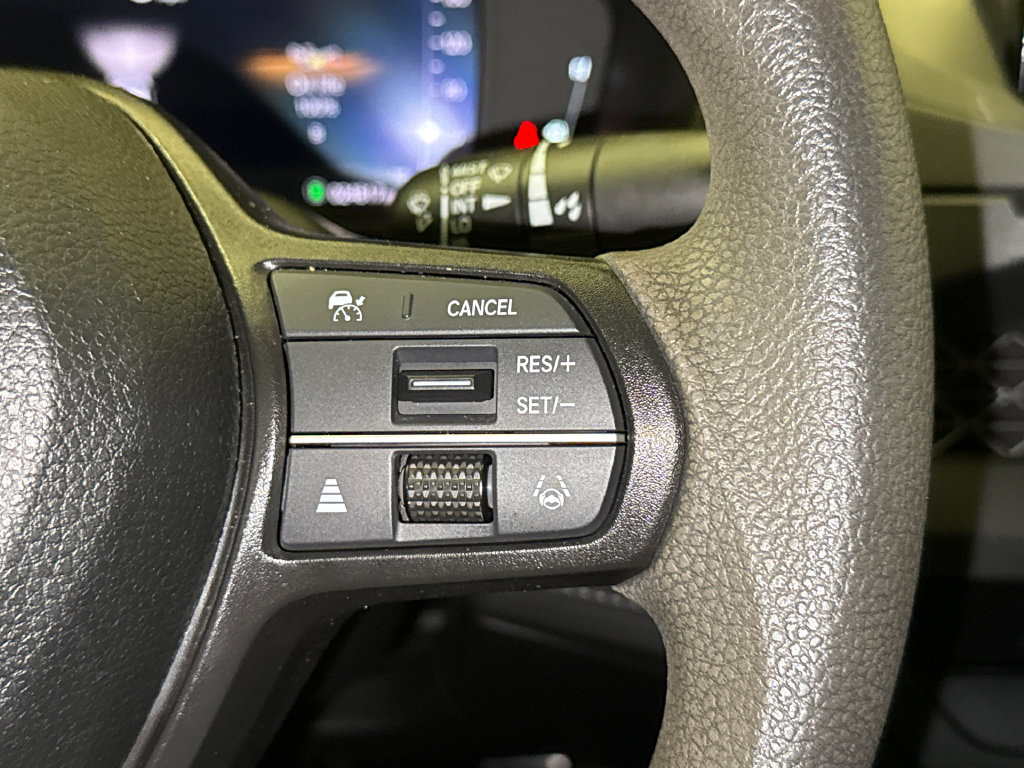 Certified 2023 Honda Accord LX image 27