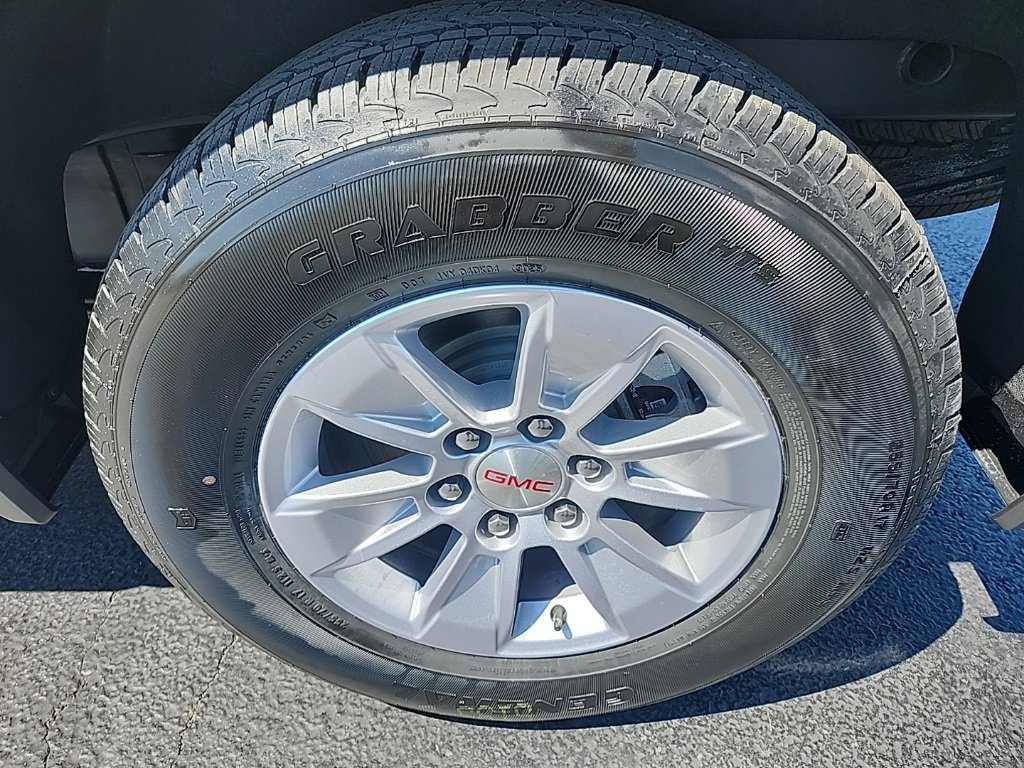 New 2026 GMC Sierra 1500 SLE w/ Preferred Package image 12