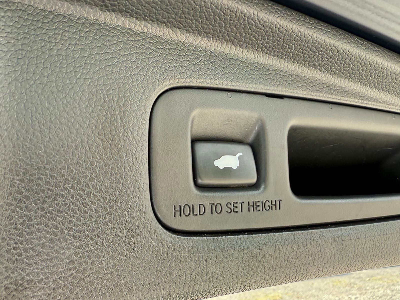 Used 2023 Honda CR-V EX-L image 11