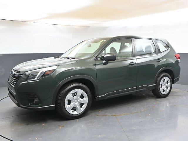 Used 2023 Subaru Forester AWD/4WD image 2