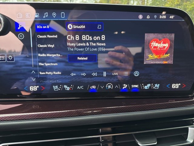 Used 2026 Chevrolet Traverse RS image 17