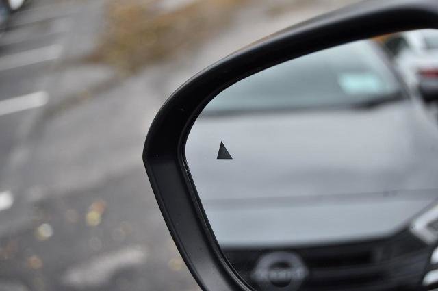 New 2025 Nissan Kicks SR image 10