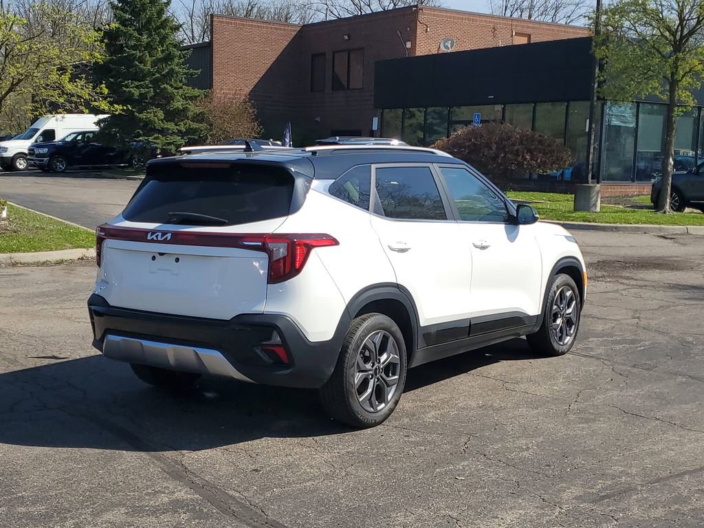 Used 2024 Kia Seltos S image 4