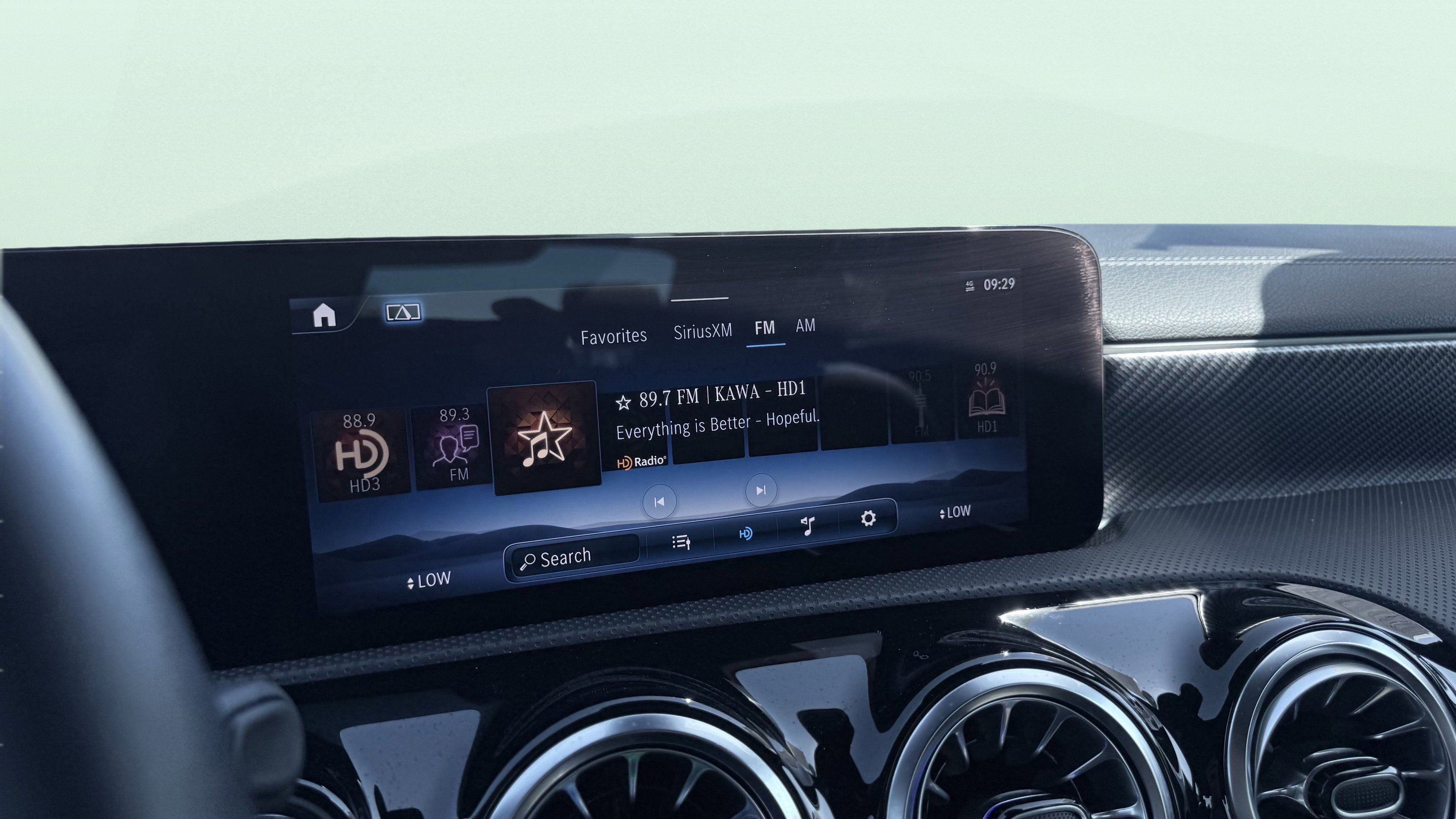 Used 2025 Mercedes-Benz CLA 250 image 77