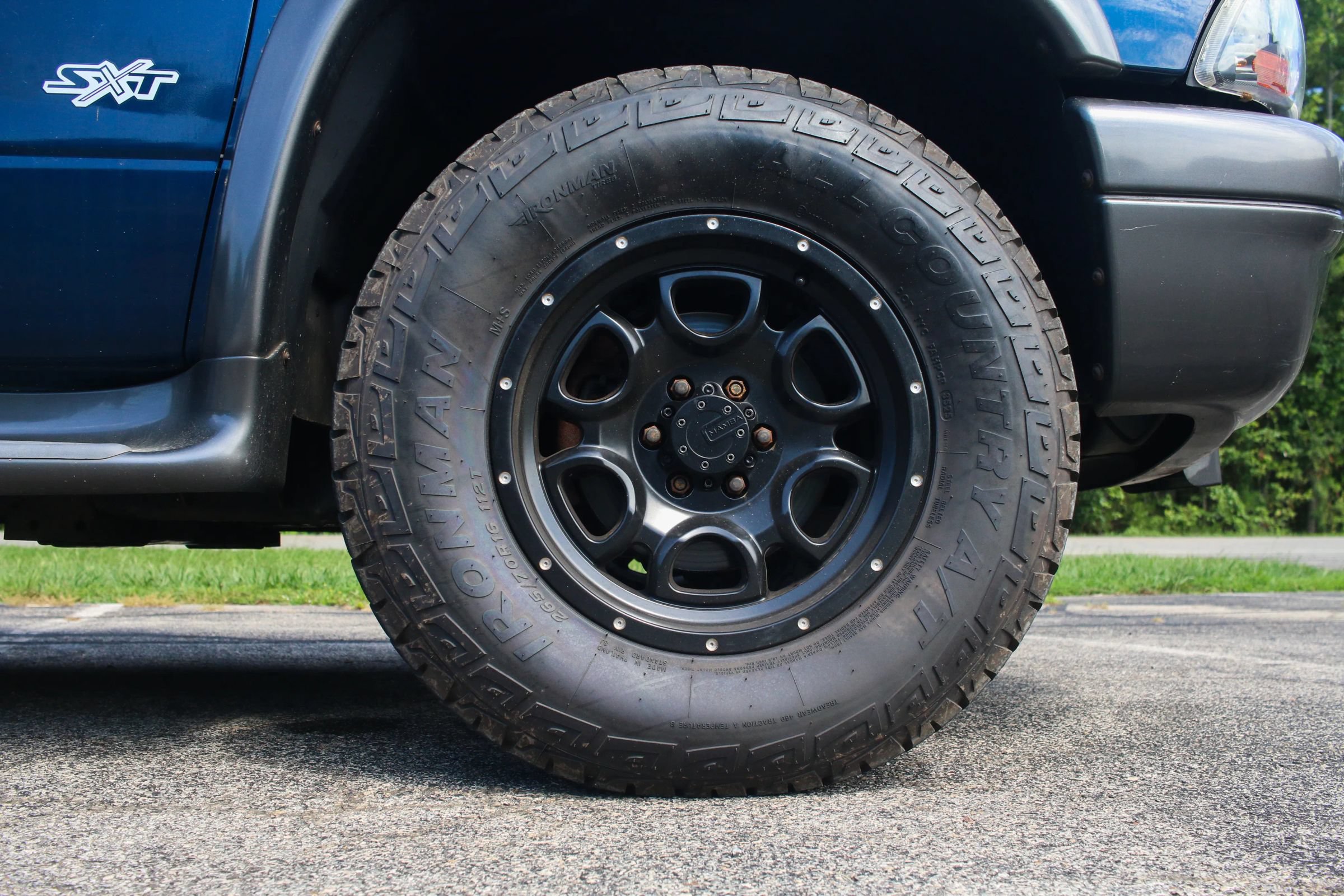 Used 2002 Dodge Durango Sport AWD/4WD image 2