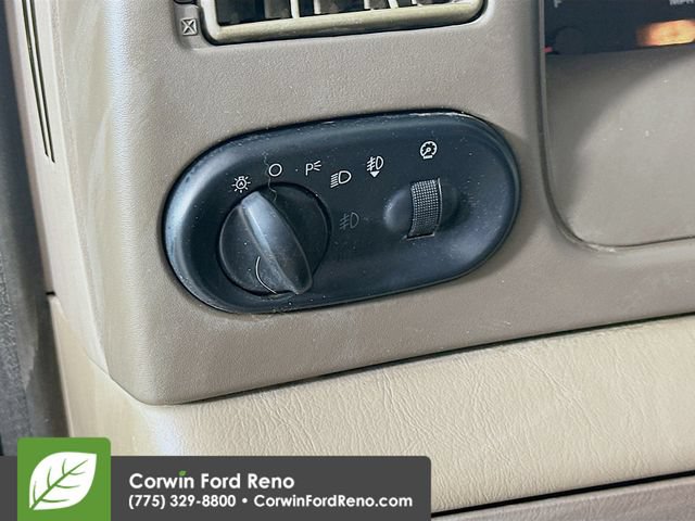 Used 2004 Ford Excursion Limited AWD/4WD image 10