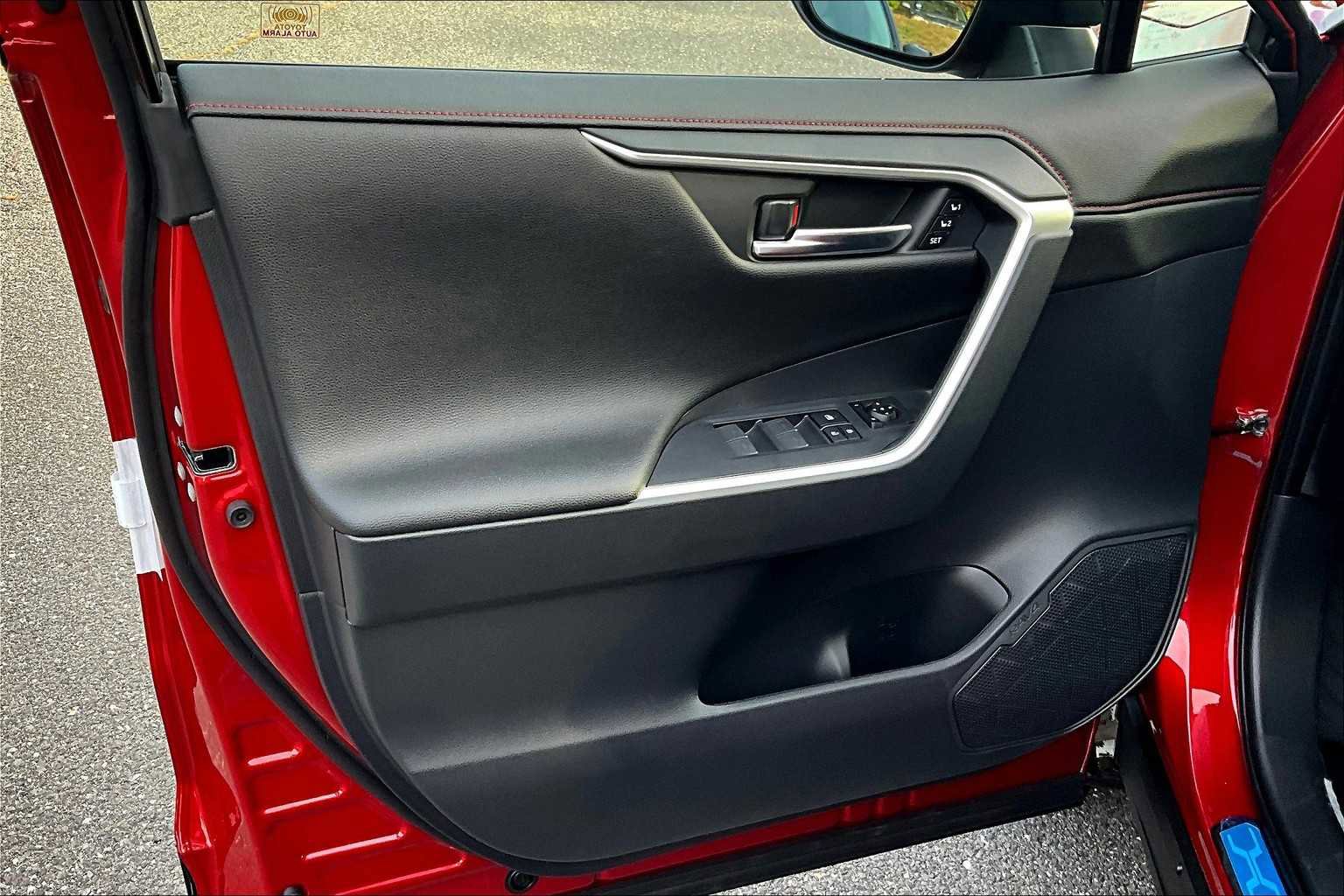 New 2025 Toyota RAV4 XSE image 10