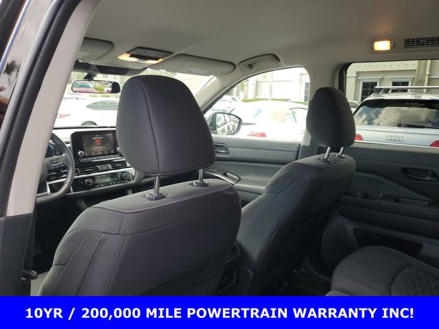 Used 2025 Nissan Pathfinder SV image 25