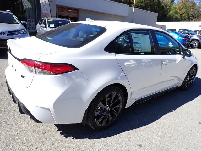 New 2026 Toyota Corolla SE image 3