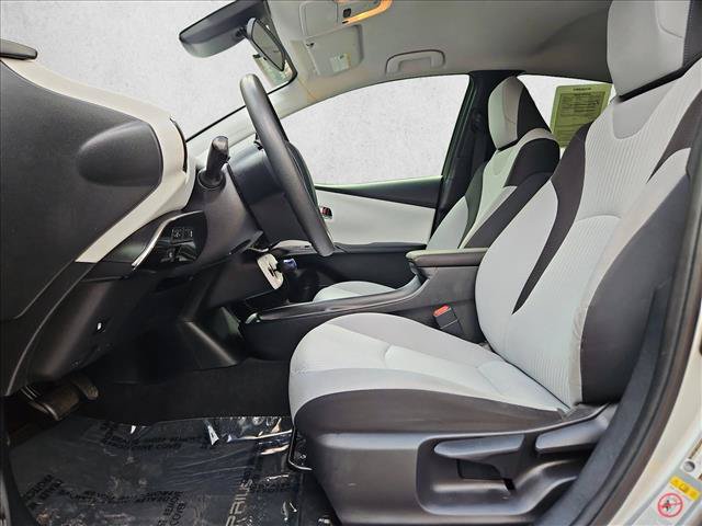 Used 2017 Toyota Prius Three FWD image 14