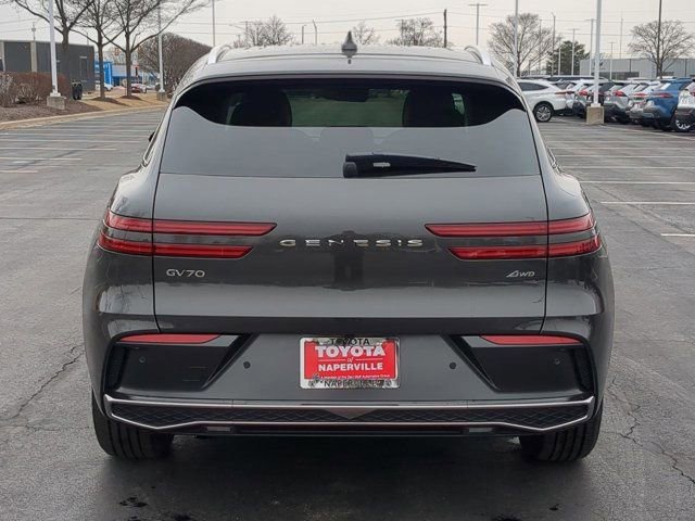 Used 2026 Genesis GV70 2.5T Select image 6