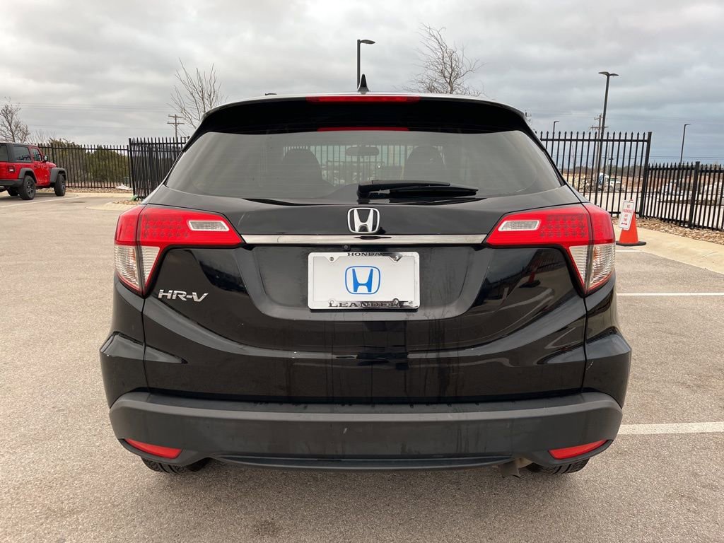 Certified 2021 Honda HR-V LX image 5