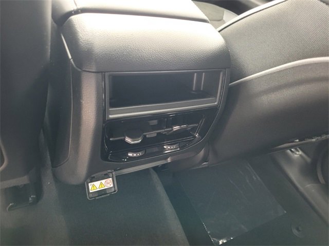 New 2025 Jeep Grand Cherokee Altitude image 8