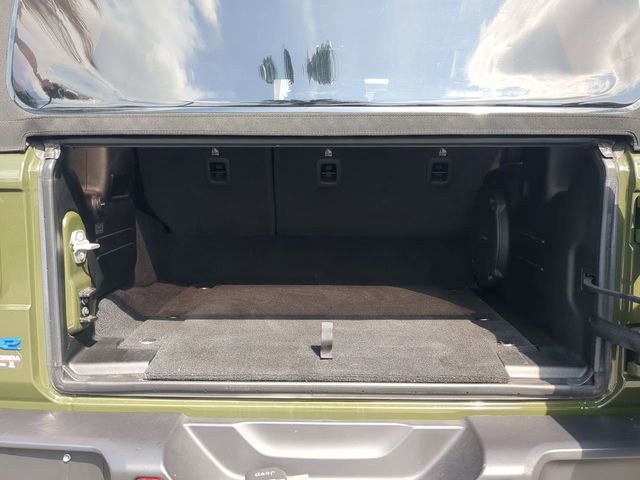 Used 2023 Jeep Wrangler Unlimited Sahara AWD/4WD image 14