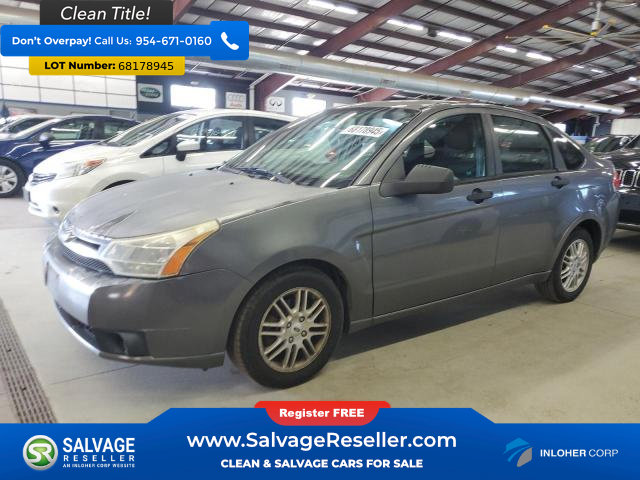 Used 2010 Ford Focus SE image 1