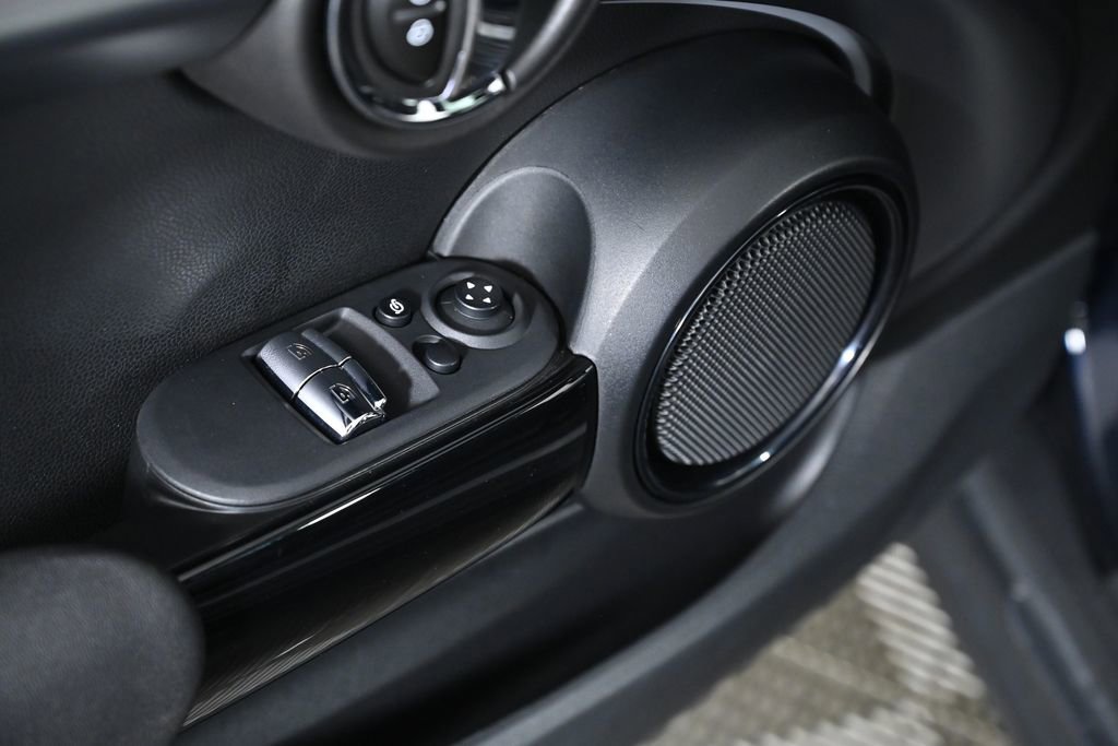 Used 2022 MINI Cooper S image 22