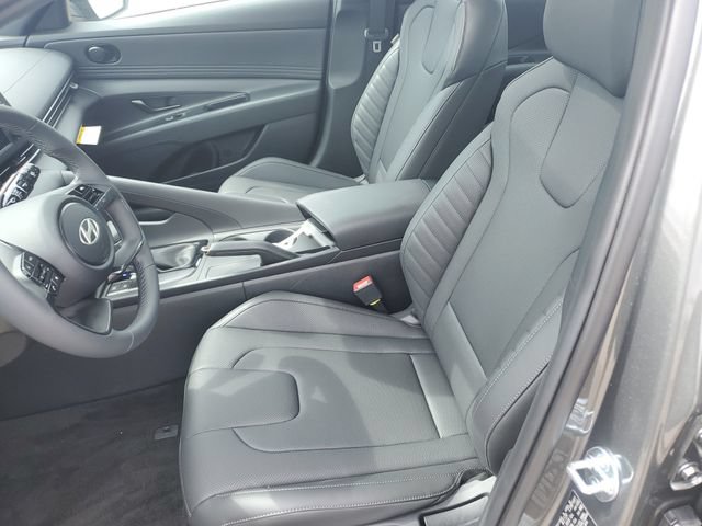 New 2026 Hyundai Elantra SEL Sport FWD image 16