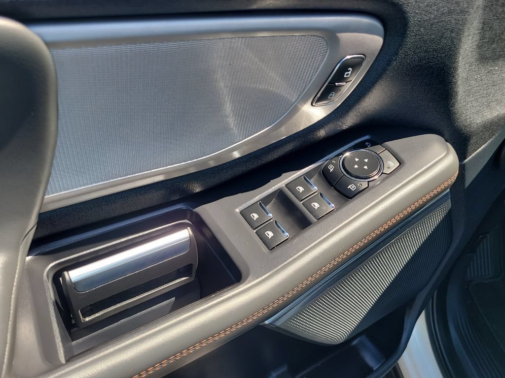 Used 2025 Ford Expedition Active AWD/4WD image 18