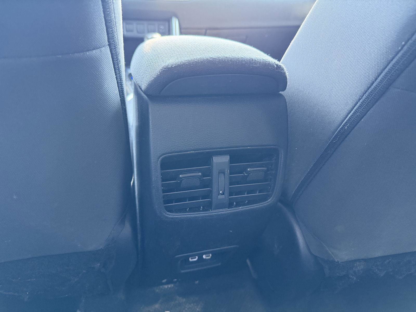 Used 2023 Toyota Corolla Cross LE FWD image 9