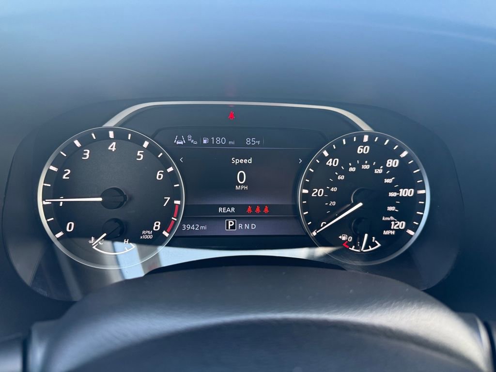 Used 2025 Nissan Frontier SV RWD image 14