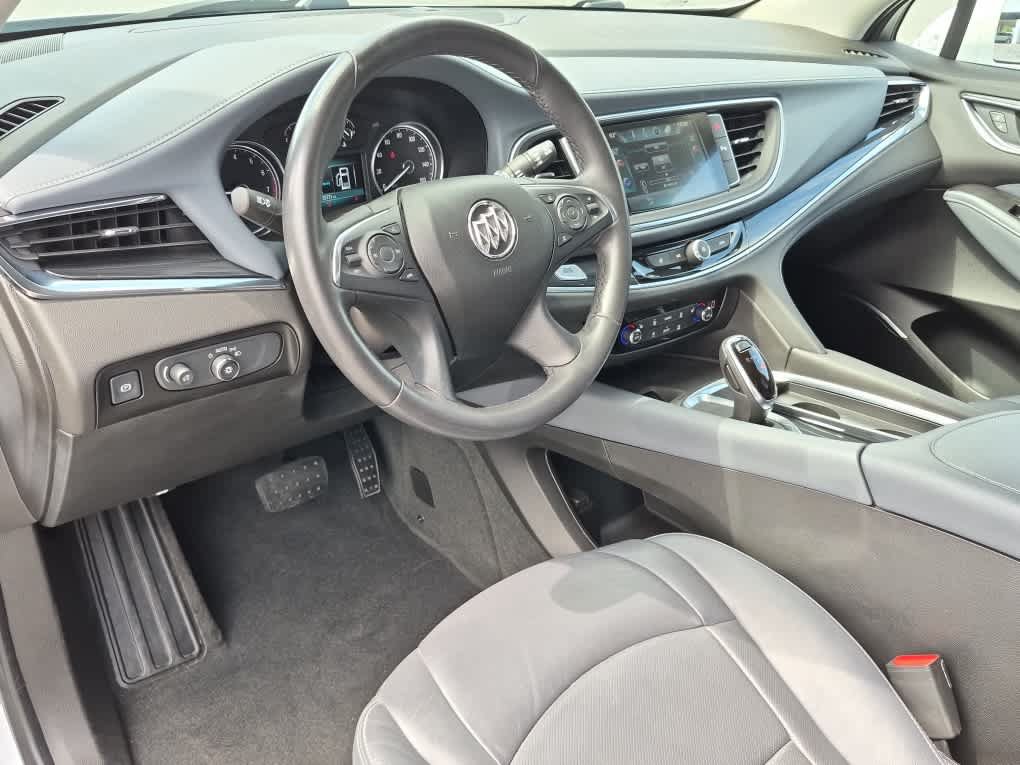 Used 2018 Buick Enclave Essence FWD image 15