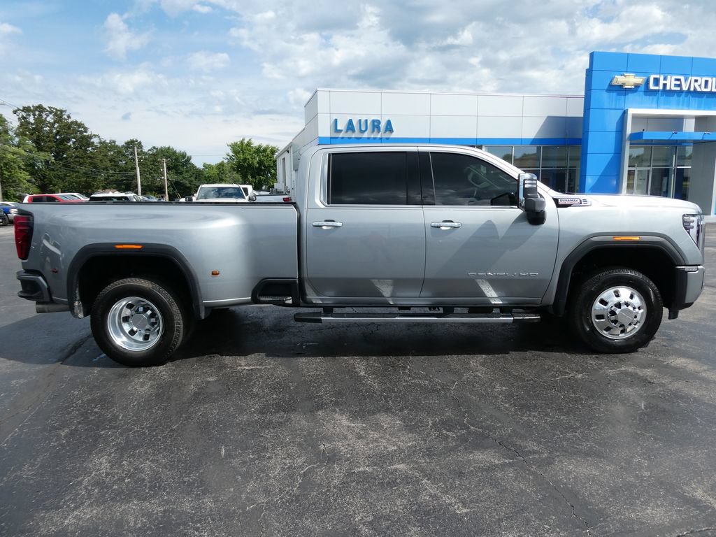 Certified 2025 GMC Sierra 3500 Denali w/ Denali Reserve Package AWD/4WD image 4