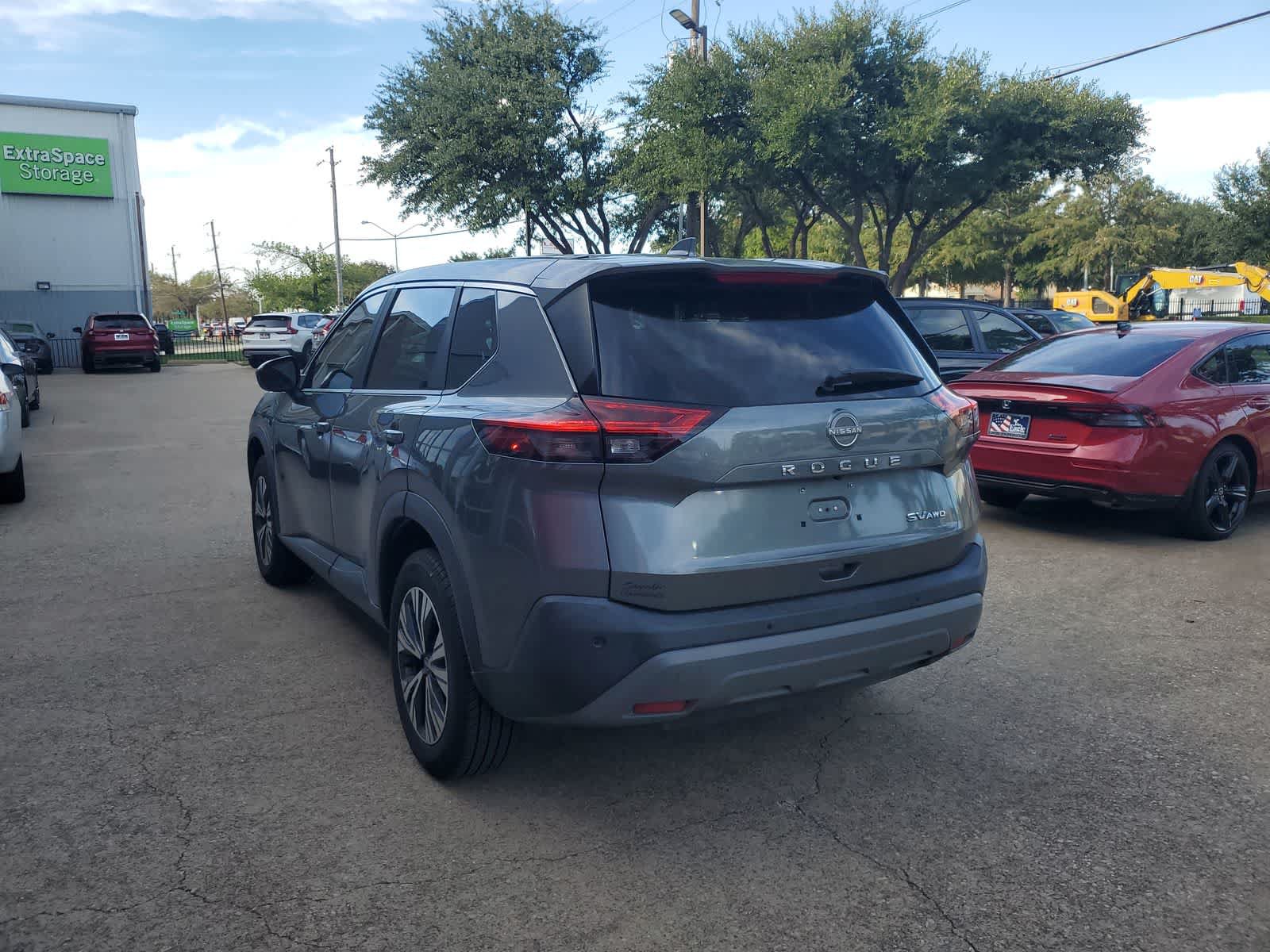 Used 2023 Nissan Rogue SV AWD/4WD image 4