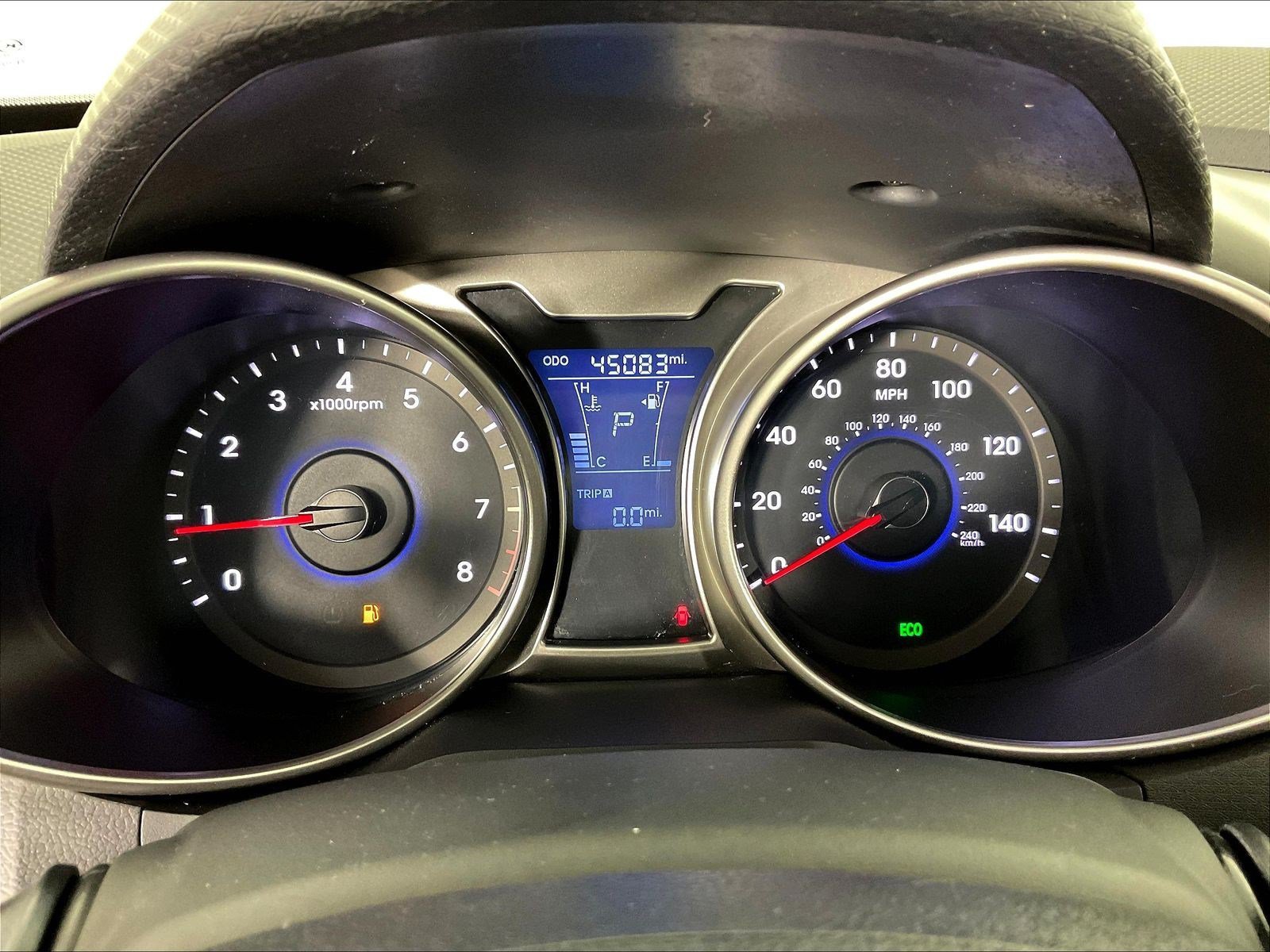 Used 2013 Hyundai Veloster FWD image 13