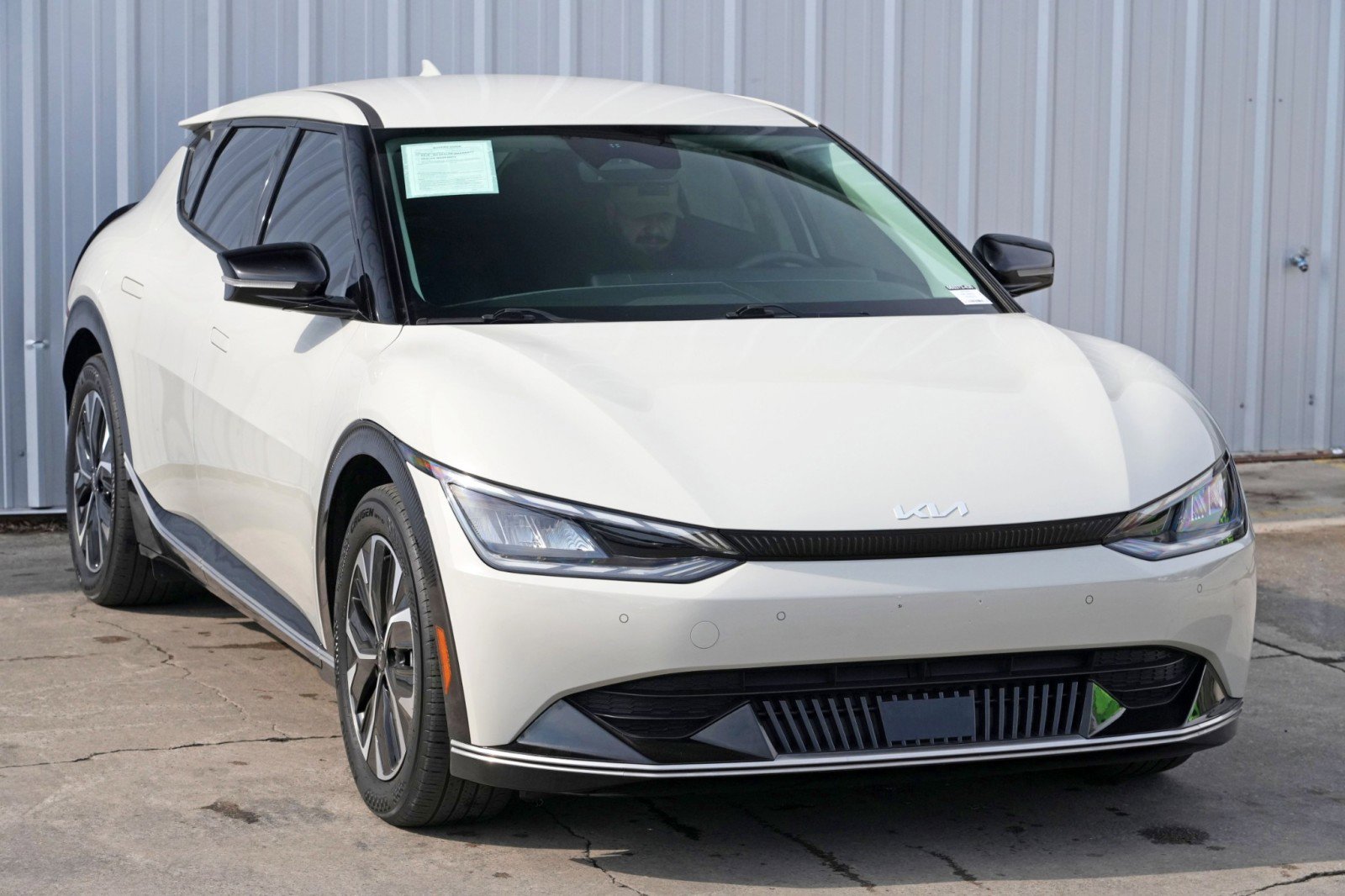 Used 2022 Kia EV6 Wind image 53