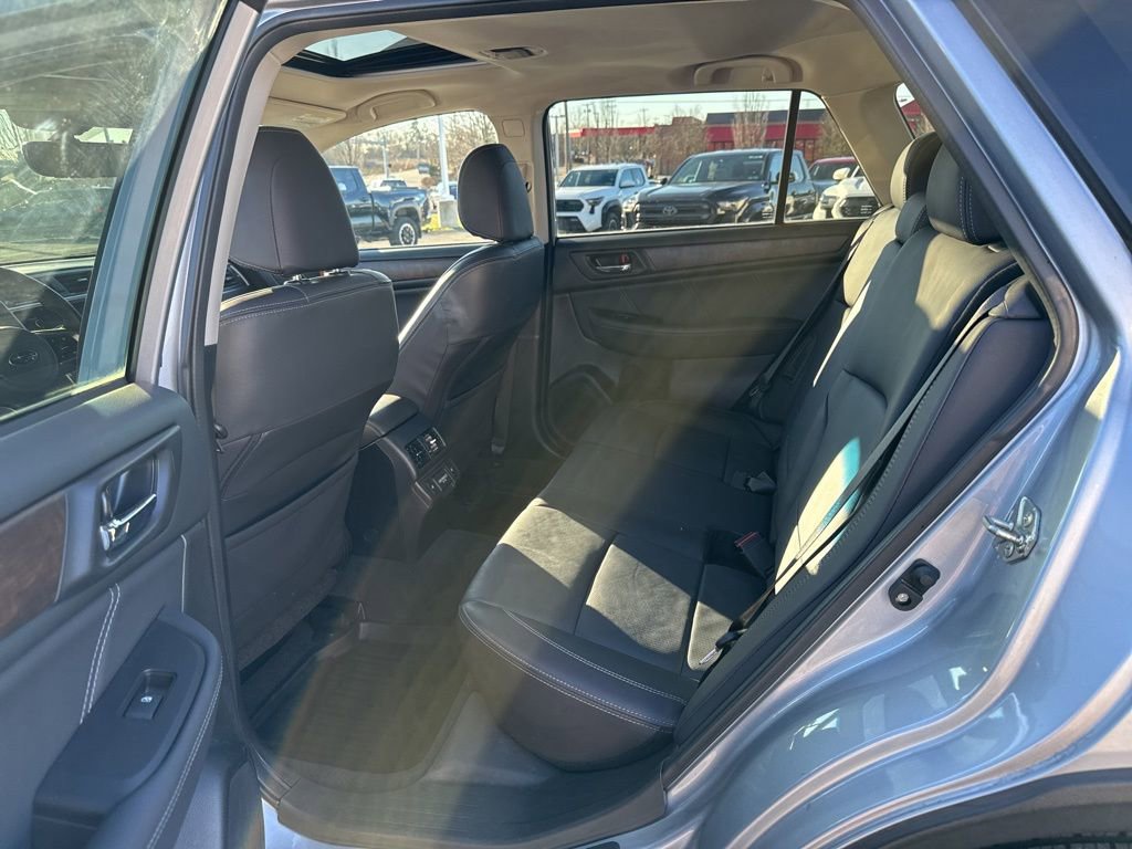 Used 2018 Subaru Outback 3.6R Limited image 10