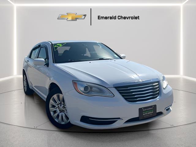 Used 2013 Chrysler 200 LX FWD image 1