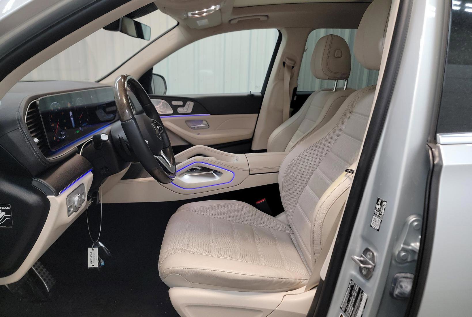 Used 2021 Mercedes-Benz GLS 580 4MATIC image 8