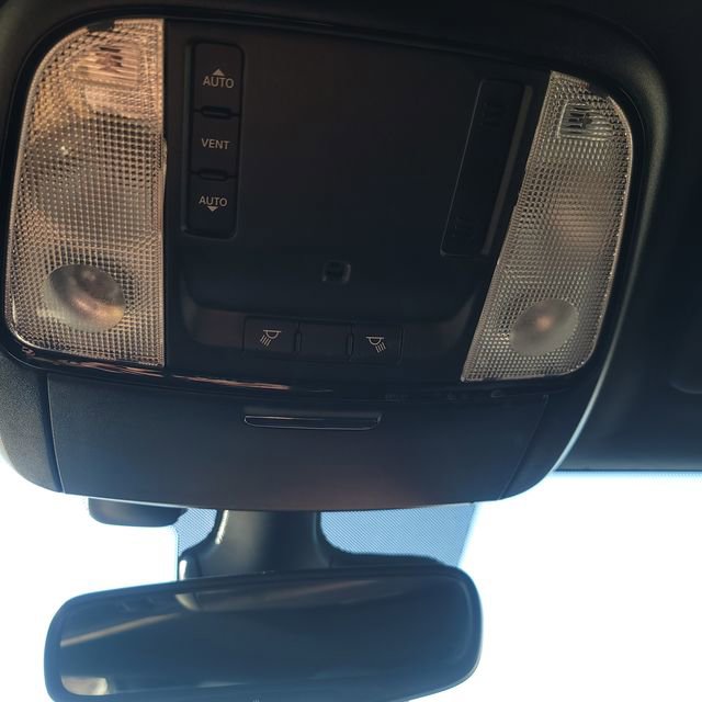 Used 2024 Dodge Durango SXT image 23