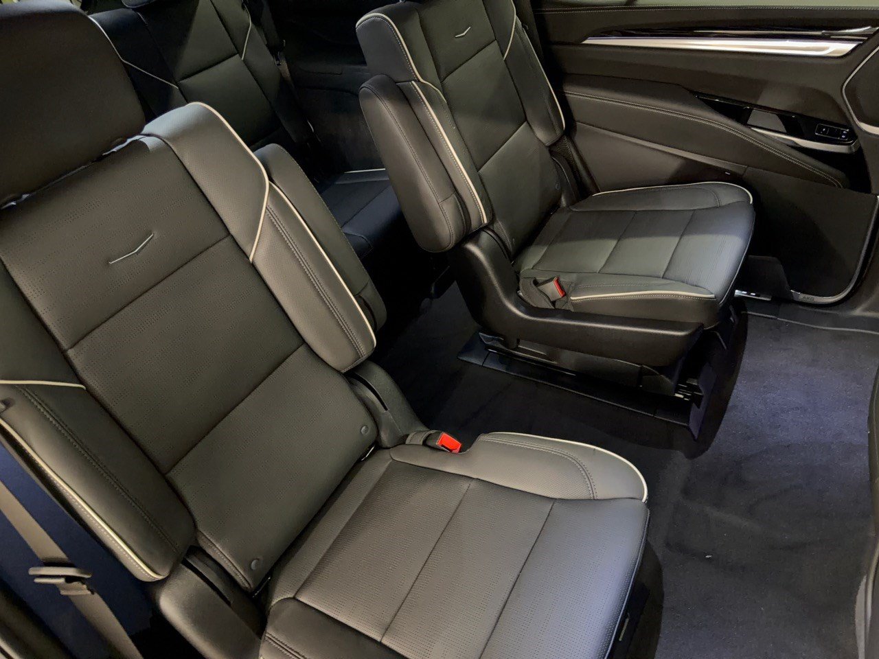 New 2027 Cadillac Escalade Sport w/ Touring Package AWD/4WD image 29