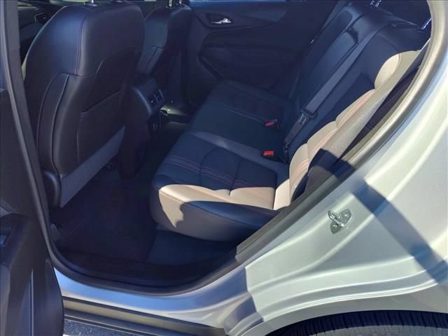 Certified 2022 Chevrolet Equinox RS w/ Infotainment Package FWD image 7