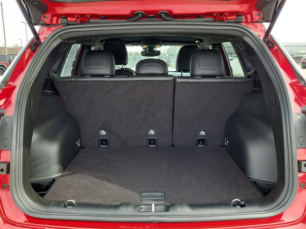 Used 2024 Jeep Compass Limited image 11